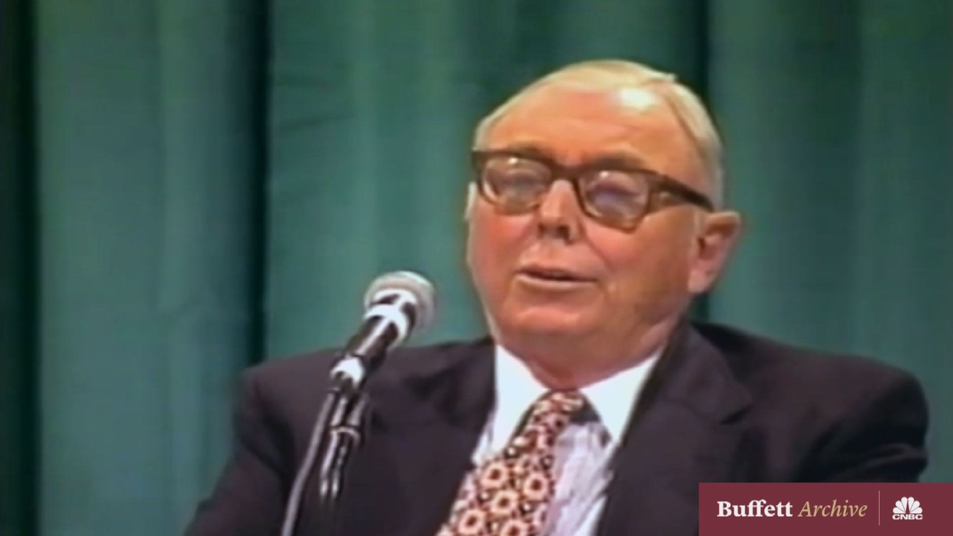 Why Buffett and Munger don't trust financial projections